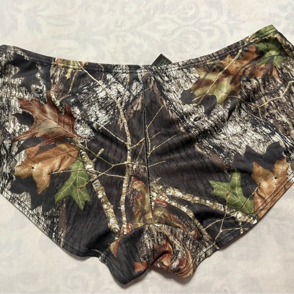 Camo Print swim bottoms - Picture 4 of 4